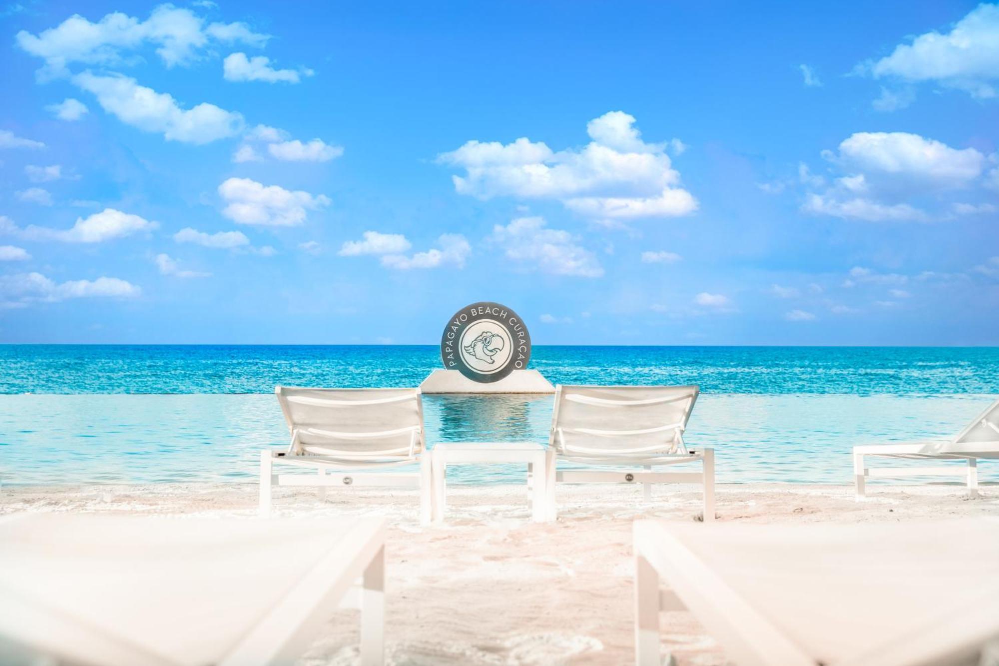 Papagayo Beach Hotel (Adults Only) Willemstad Dış mekan fotoğraf