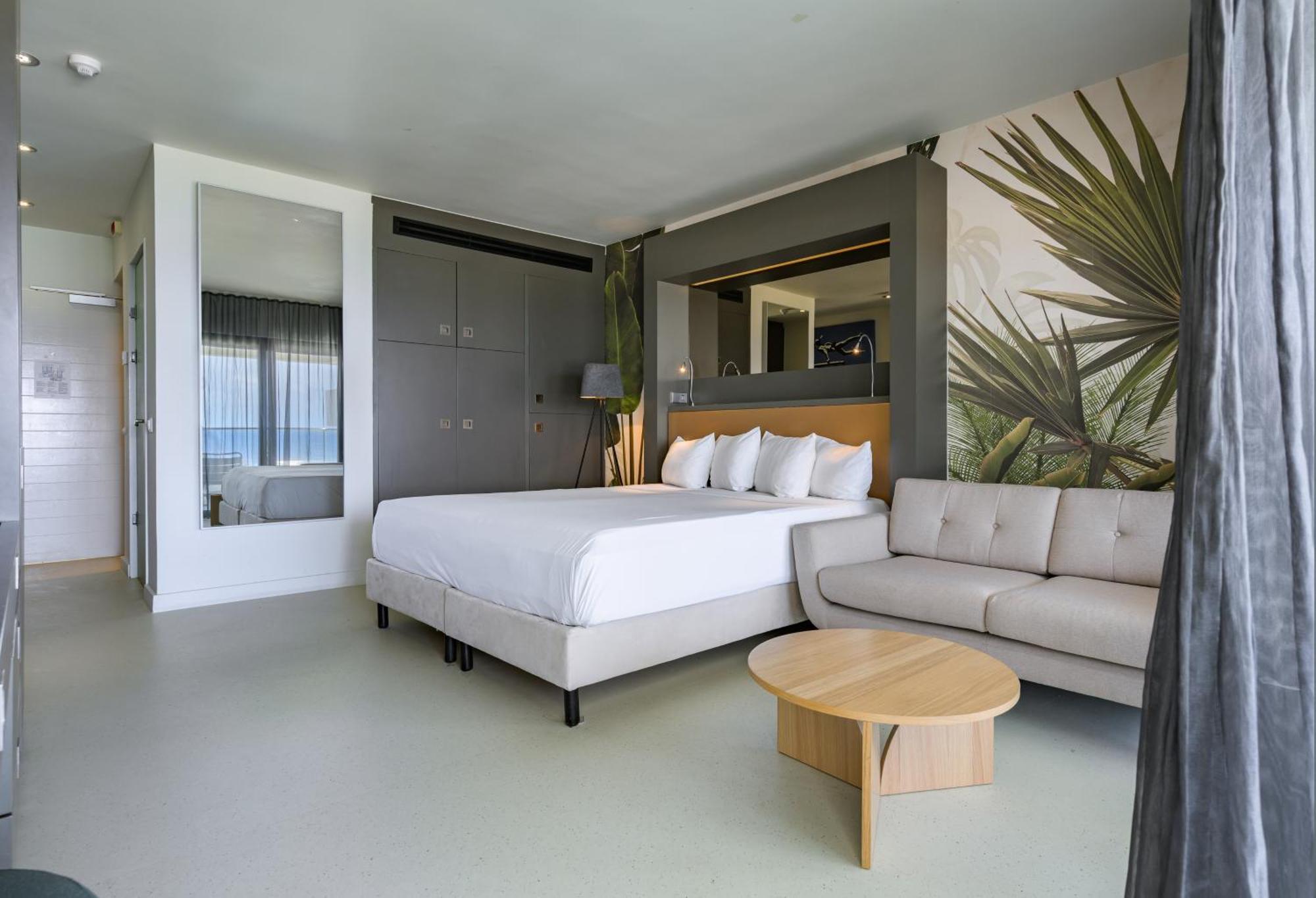 Papagayo Beach Hotel (Adults Only) Willemstad Dış mekan fotoğraf
